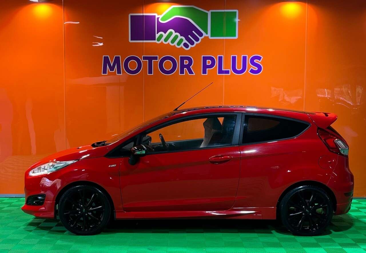 A 2017 FORD FIESTA 1.0T EcoBoost ST-Line Hatchback 3dr Petrol Manual Euro 6 (s/s) (140 ps) Vis A 2017 FORD FIESTA 1.0T EcoBoost ST-Line Hatchback 3dr Petrol Manual Euro 6 (s/s) (140 ps) Vis