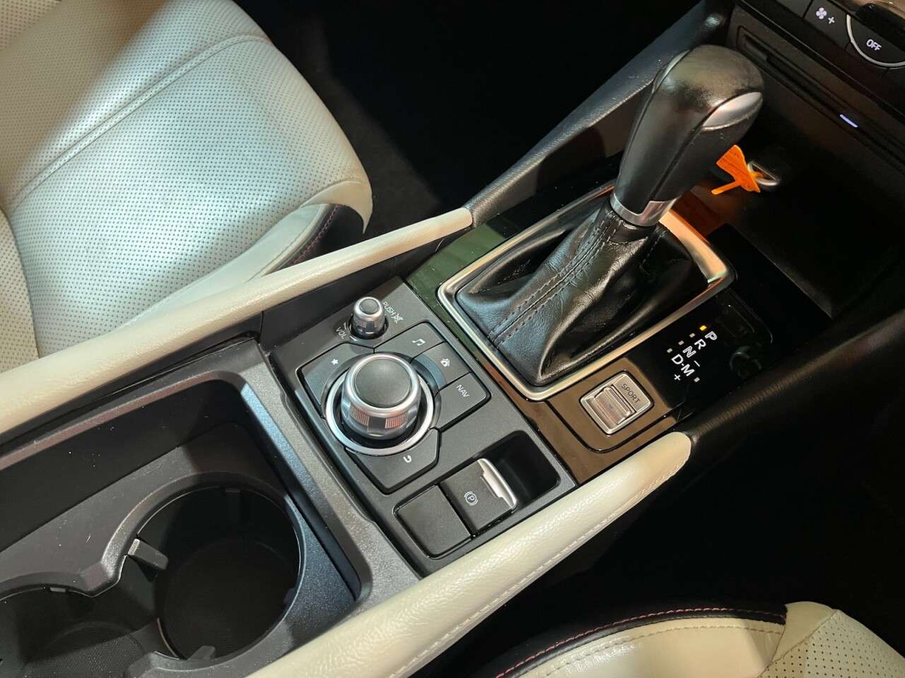 2017 MAZDA MAZDA3 2017 MAZDA MAZDA3