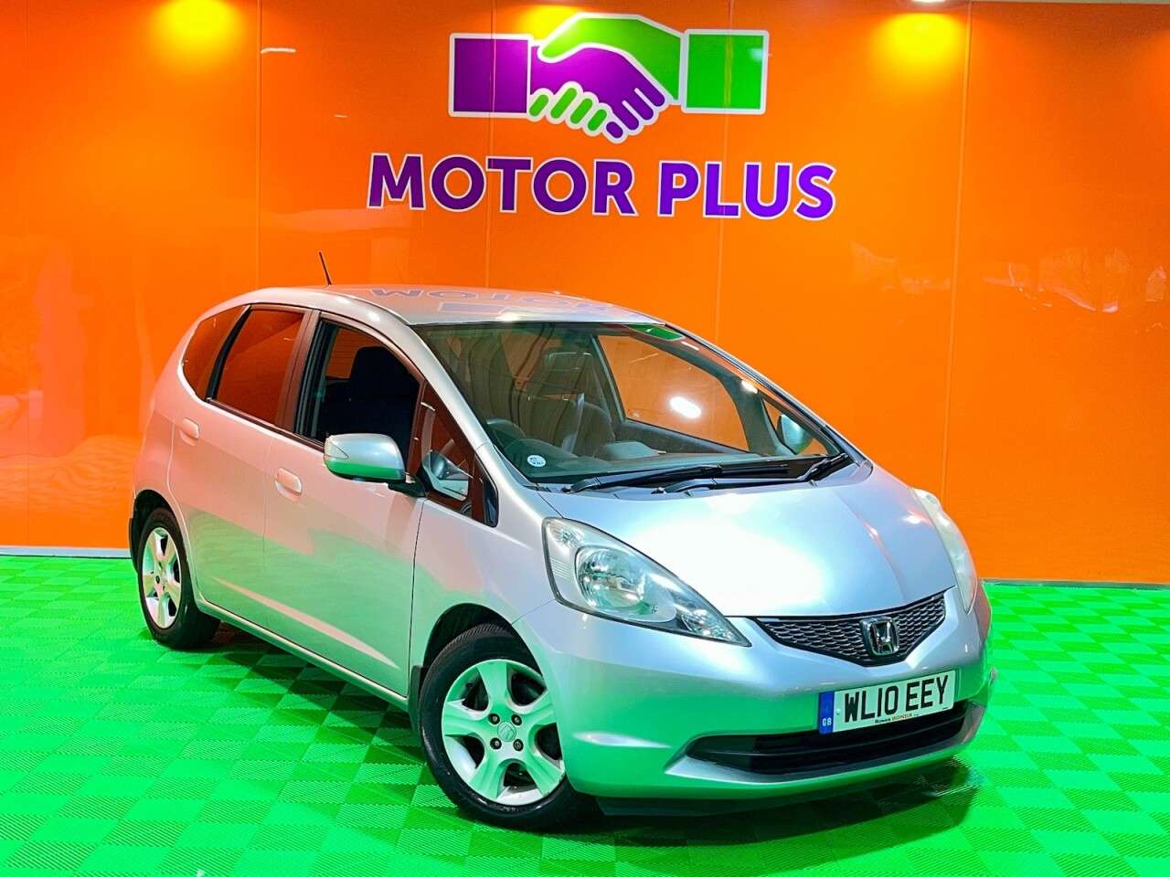 A 2010 HONDA JAZZ 1.4 i-VTEC ES Hatchback 5dr Petrol i SHIFT Euro 4 (100 ps) Visit Over 400 C A 2010 HONDA JAZZ 1.4 i-VTEC ES Hatchback 5dr Petrol i SHIFT Euro 4 (100 ps) Visit Over 400 C