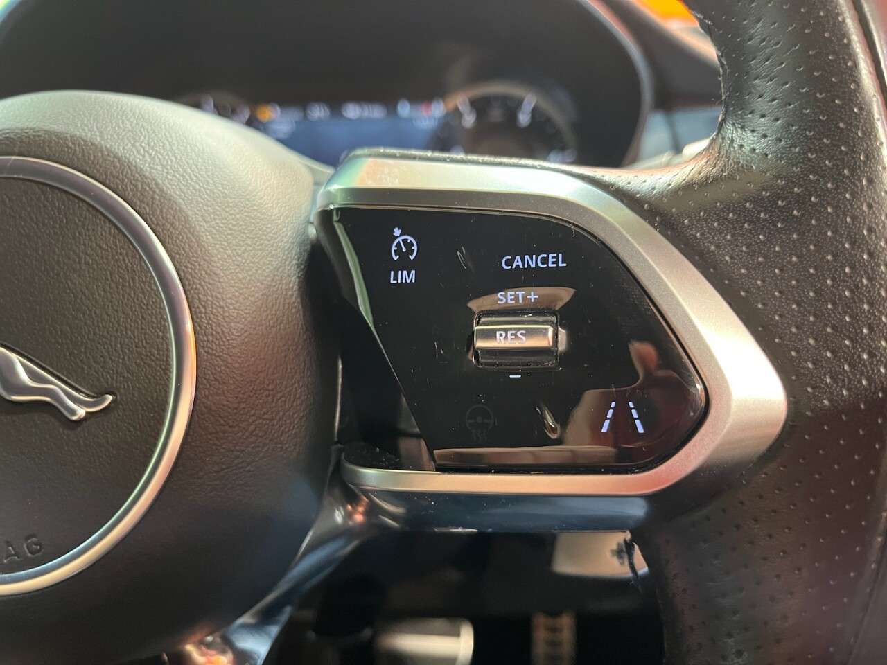 2021 JAGUAR E-PACE 2021 JAGUAR E-PACE