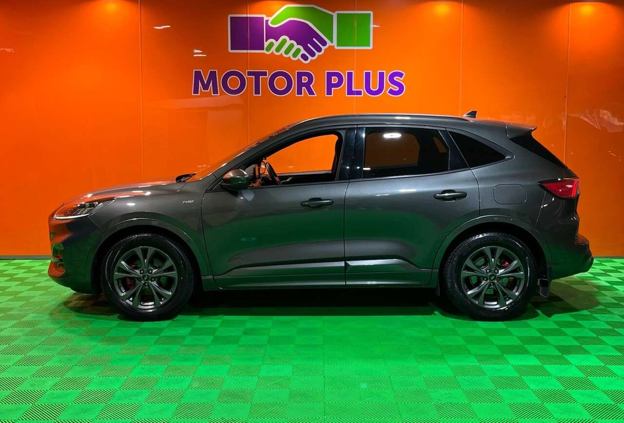 A 2021 FORD KUGA 2.0 EcoBlue MHEV ST-Line Edition SUV 5dr Diesel Manual Euro 6 (s/s) (150 ps A 2021 FORD KUGA 2.0 EcoBlue MHEV ST-Line Edition SUV 5dr Diesel Manual Euro 6 (s/s) (150 ps