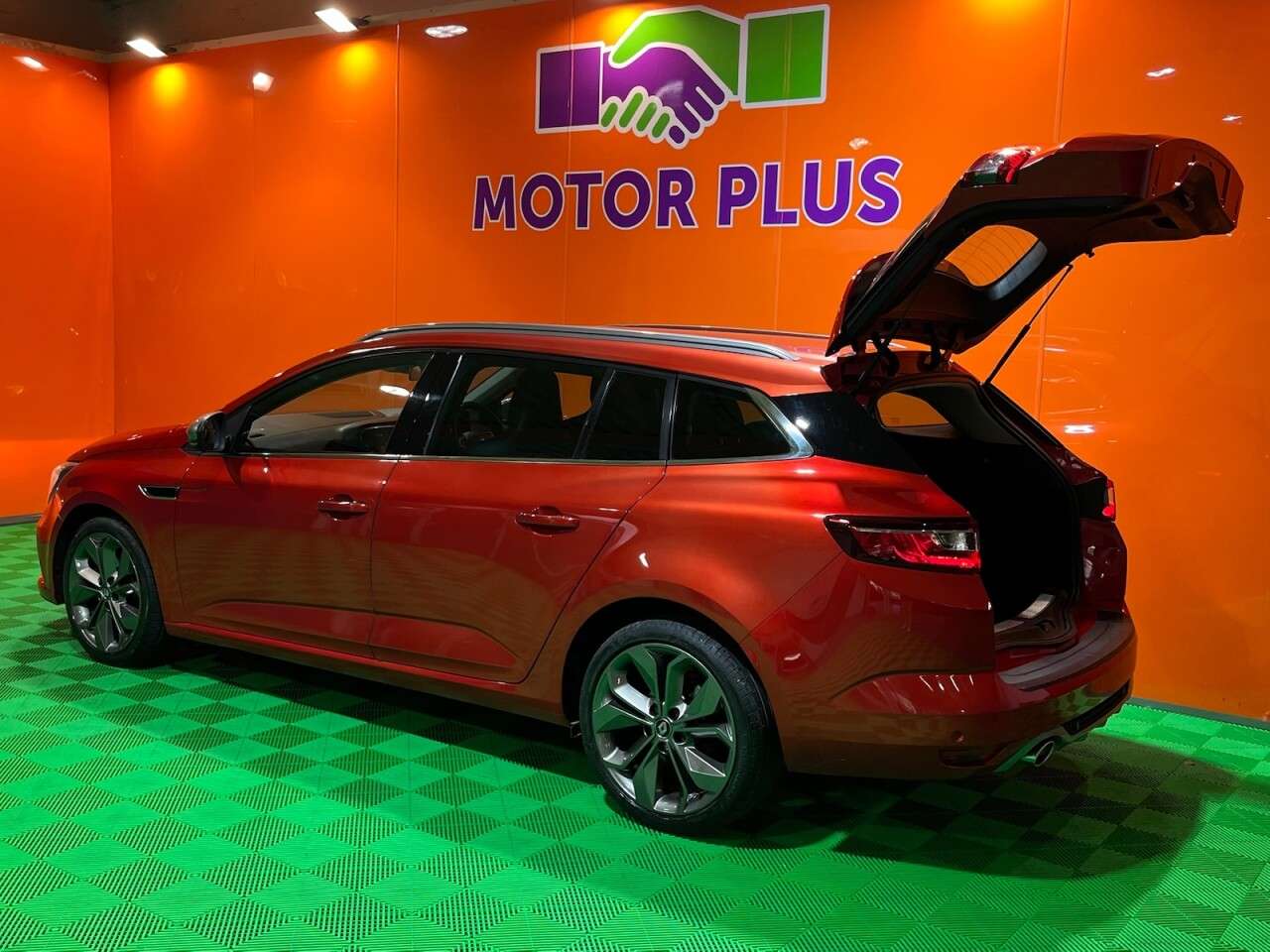 2017 RENAULT MEGANE 2017 RENAULT MEGANE