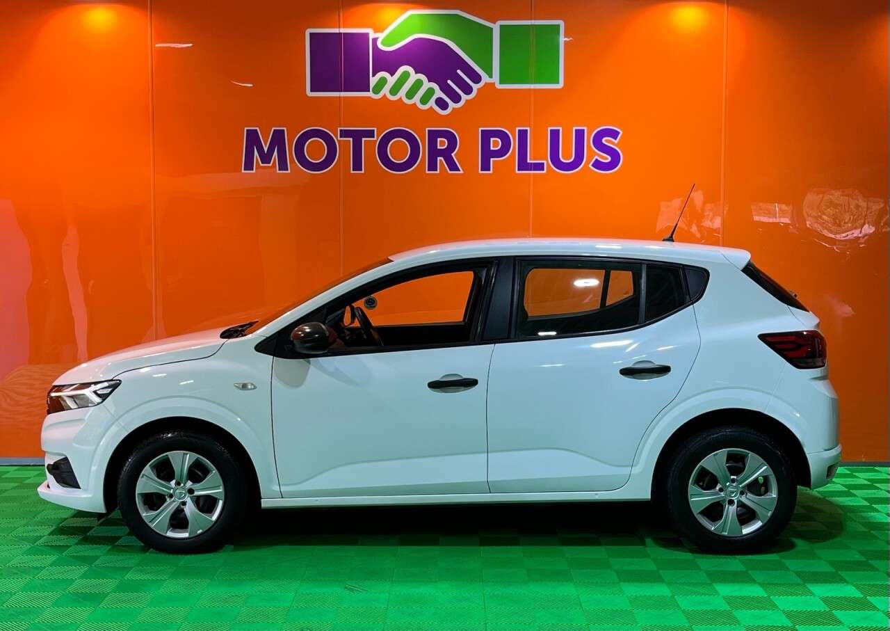 A 2022 DACIA SANDERO 1.0 SCe Essential Hatchback 5dr Petrol Manual Euro 6 (s/s) (65 ps) Visit Ov A 2022 DACIA SANDERO 1.0 SCe Essential Hatchback 5dr Petrol Manual Euro 6 (s/s) (65 ps) Visit Ov