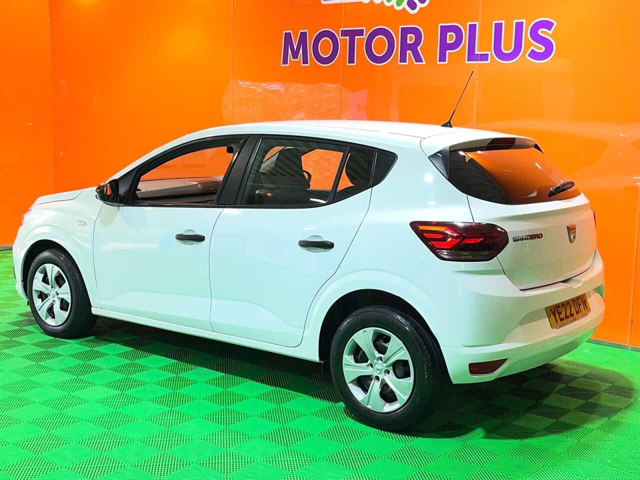A 2022 DACIA SANDERO 1.0 SCe Essential Hatchback 5dr Petrol Manual Euro 6 (s/s) (65 ps) Visit Ov A 2022 DACIA SANDERO 1.0 SCe Essential Hatchback 5dr Petrol Manual Euro 6 (s/s) (65 ps) Visit Ov