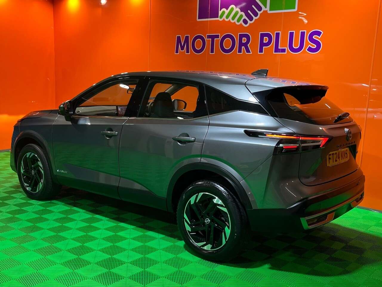A 2024 NISSAN QASHQAI 1.5 h e-POWER Acenta Premium SUV 5dr Petrol Hybrid Auto Euro 6 (s/s) (190 p A 2024 NISSAN QASHQAI 1.5 h e-POWER Acenta Premium SUV 5dr Petrol Hybrid Auto Euro 6 (s/s) (190 p