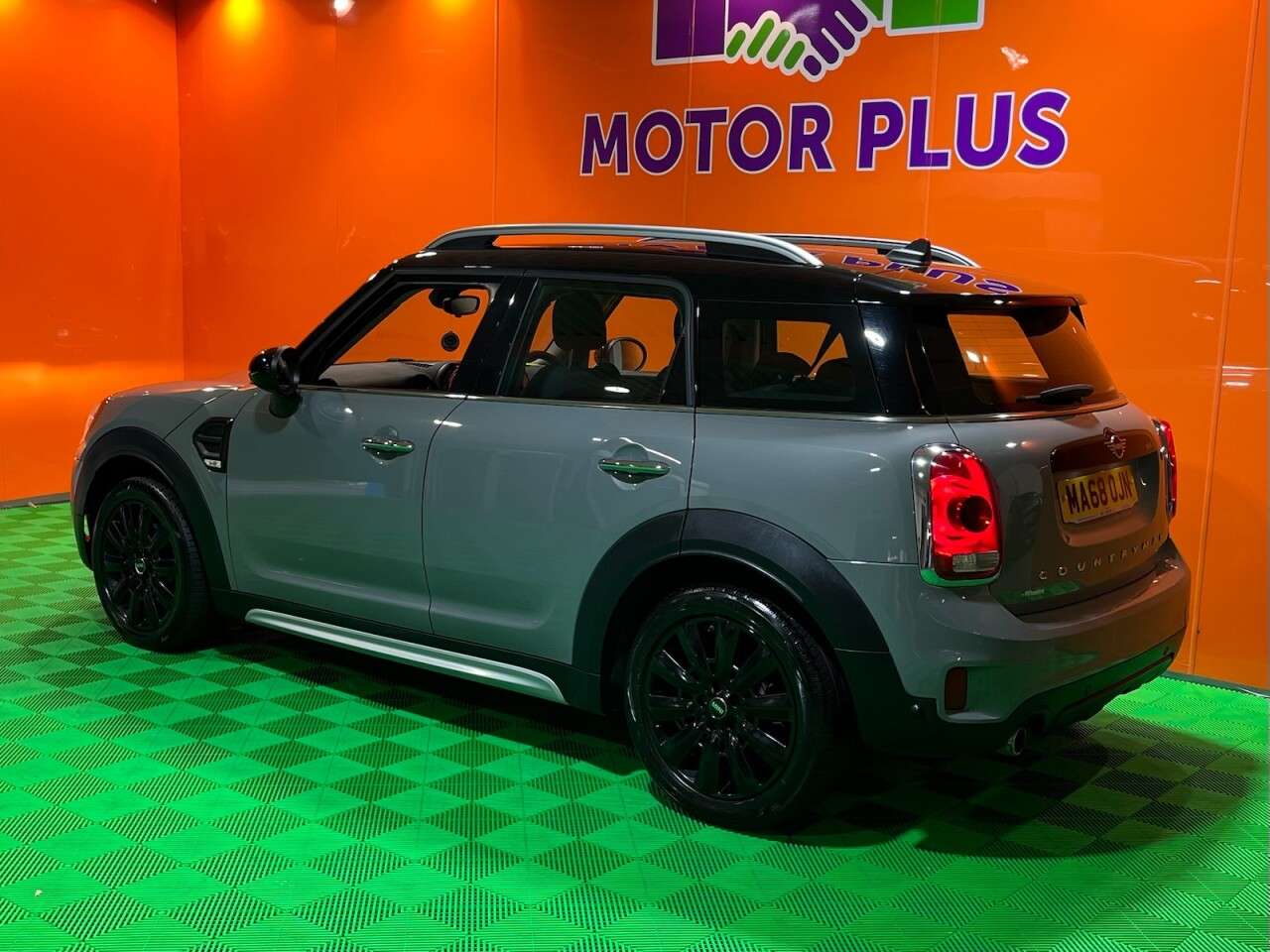 A 2018 MINI COUNTRYMAN 1.5 GPF Cooper SUV 5dr Petrol Manual Euro 6 (s/s) (136 ps) Visit Over 400 C A 2018 MINI COUNTRYMAN 1.5 GPF Cooper SUV 5dr Petrol Manual Euro 6 (s/s) (136 ps) Visit Over 400 C