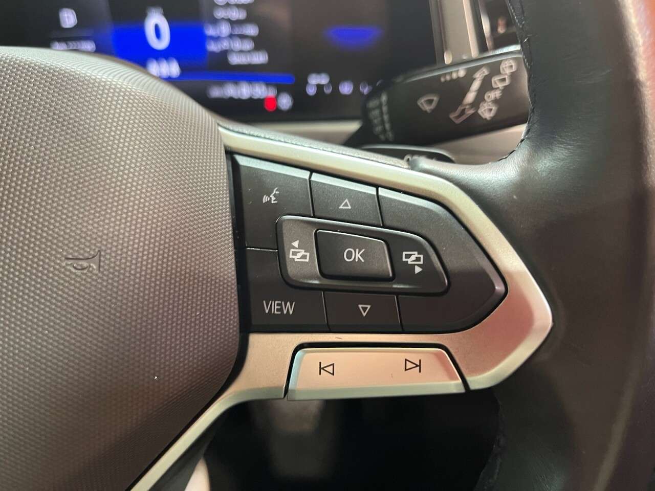 2024 VOLKSWAGEN T-ROC 2024 VOLKSWAGEN T-ROC