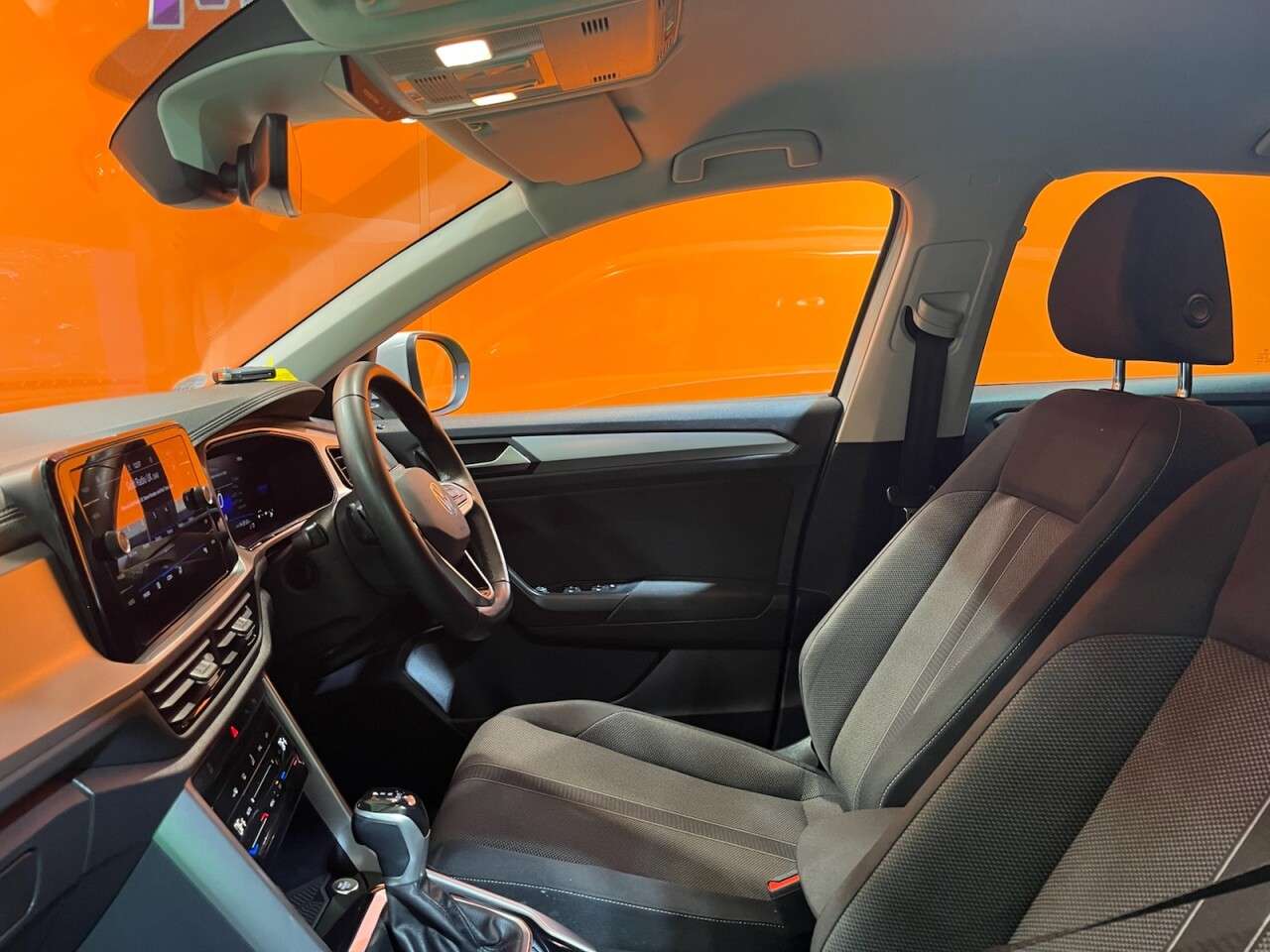 2024 VOLKSWAGEN T-ROC 2024 VOLKSWAGEN T-ROC