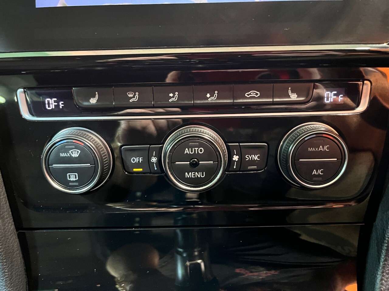 2017 VOLKSWAGEN GOLF 2017 VOLKSWAGEN GOLF