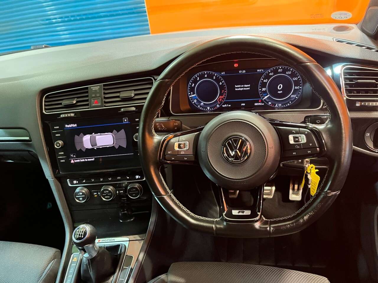 2017 VOLKSWAGEN GOLF 2017 VOLKSWAGEN GOLF