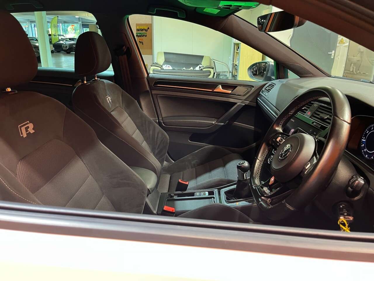 2017 VOLKSWAGEN GOLF 2017 VOLKSWAGEN GOLF