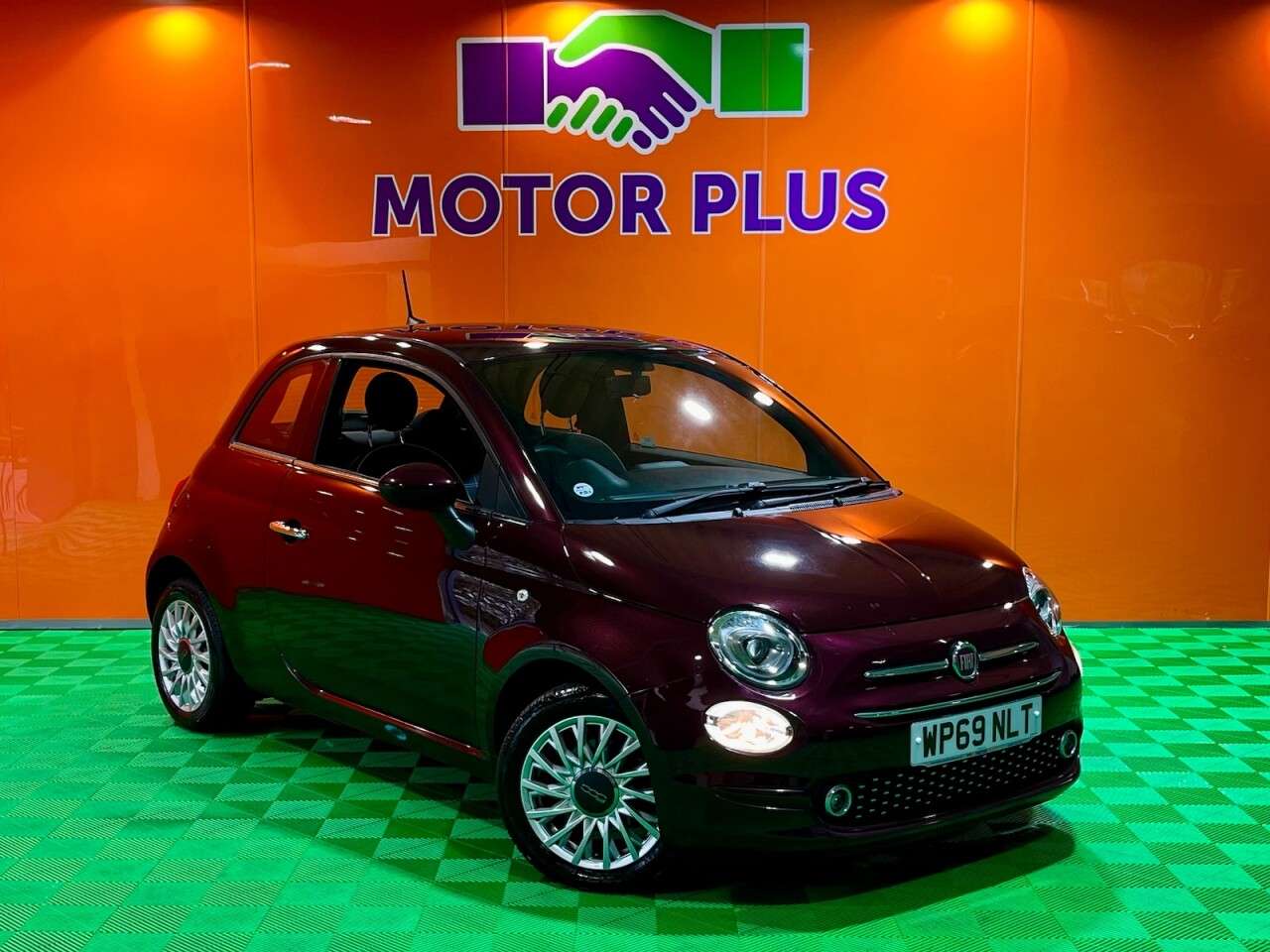 A 2019 FIAT 500 1.2 Lounge Hatchback 3dr Petrol Manual Euro 6 (s/s) (69 bhp) Visit Over 400 A 2019 FIAT 500 1.2 Lounge Hatchback 3dr Petrol Manual Euro 6 (s/s) (69 bhp) Visit Over 400