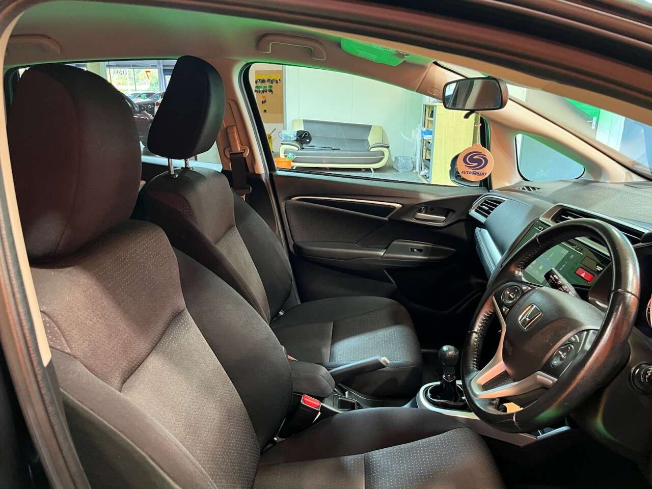 A 2017 HONDA JAZZ 1.3 i-VTEC EX Navi Hatchback 5dr Petrol Manual Euro 6 (s/s) (102 ps) Visit A 2017 HONDA JAZZ 1.3 i-VTEC EX Navi Hatchback 5dr Petrol Manual Euro 6 (s/s) (102 ps) Visit