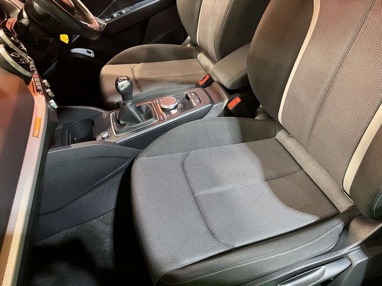 2023 AUDI Q2 2023 AUDI Q2