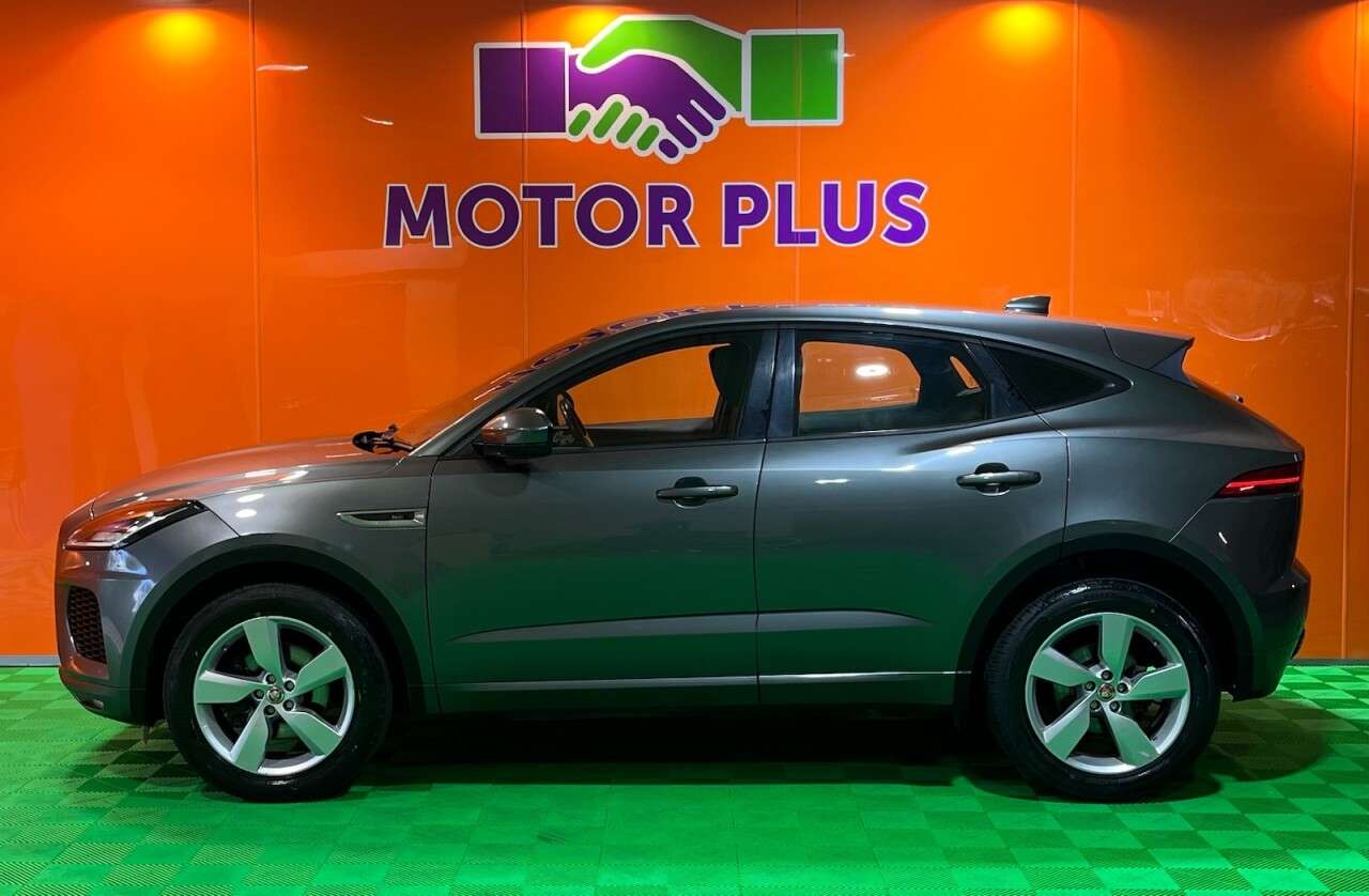 A 2020 JAGUAR E-PACE 2.0 D180 R-Dynamic SE SUV 5dr Diesel Auto AWD Euro 6 (s/s) (180 ps) Visit O A 2020 JAGUAR E-PACE 2.0 D180 R-Dynamic SE SUV 5dr Diesel Auto AWD Euro 6 (s/s) (180 ps) Visit O