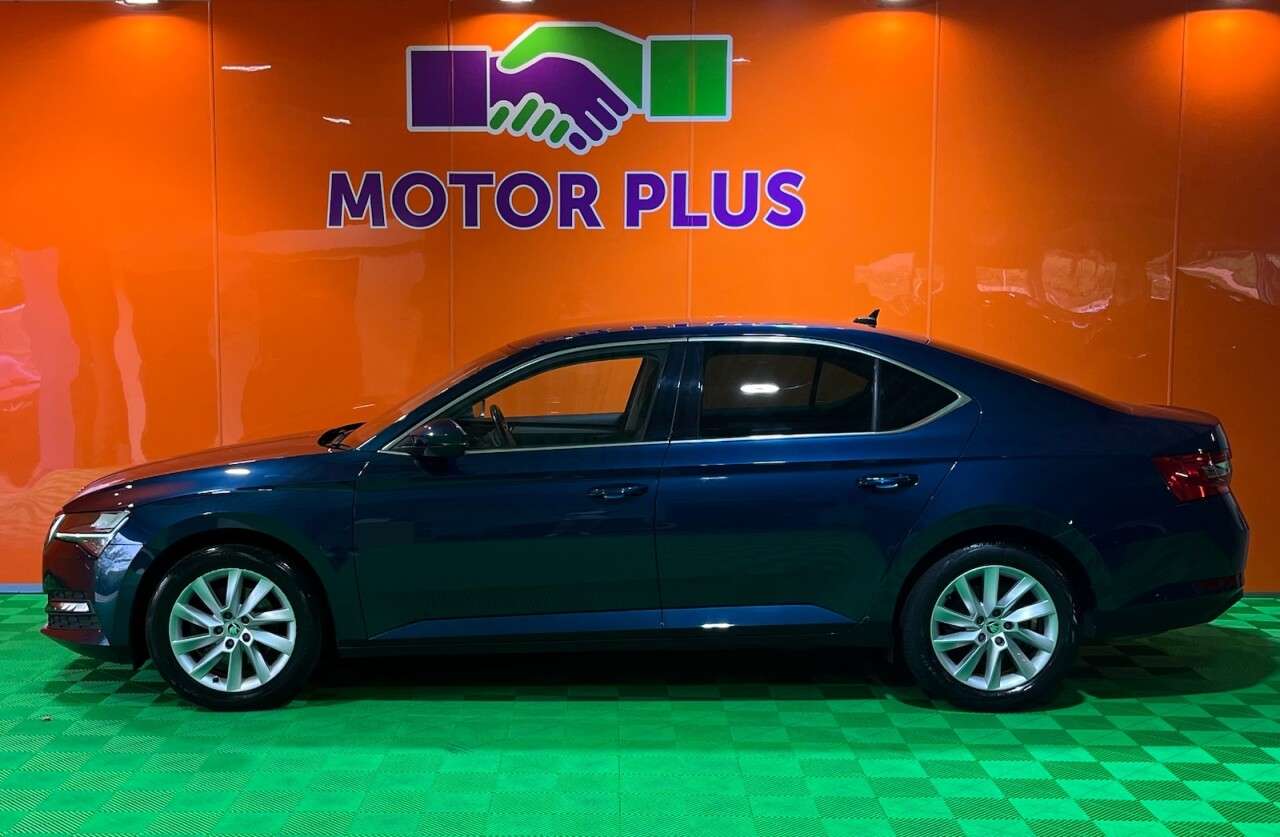 A 2020 SKODA SUPERB 1.5 TSI ACT SE Technology Hatchback 5dr Petrol Manual Euro 6 (s/s) (150 ps) A 2020 SKODA SUPERB 1.5 TSI ACT SE Technology Hatchback 5dr Petrol Manual Euro 6 (s/s) (150 ps)