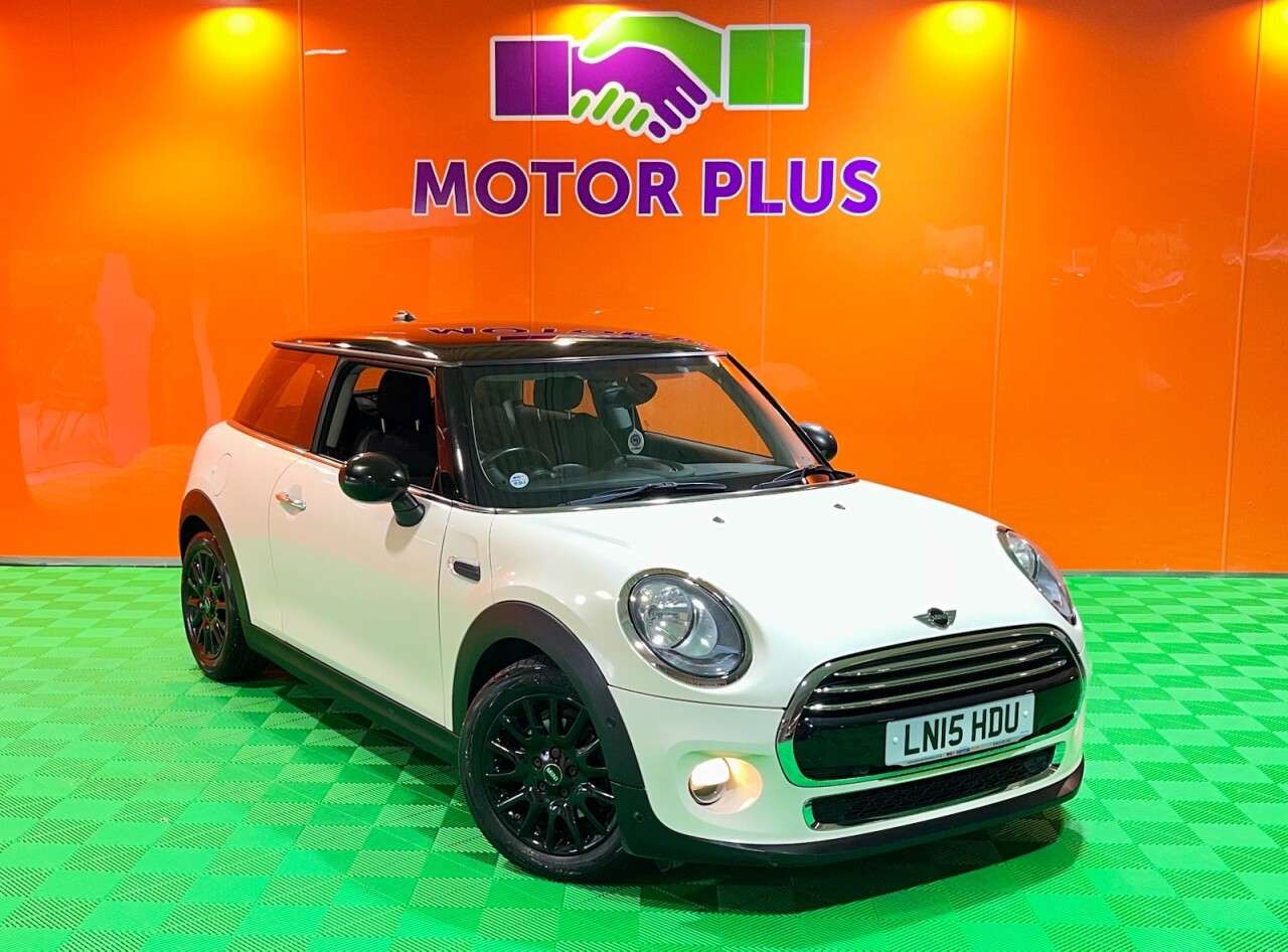A 2015 MINI HATCH 1.5 Cooper Hatchback 3dr Petrol Auto Euro 6 (s/s) (136 ps) Visit Over 400 C A 2015 MINI HATCH 1.5 Cooper Hatchback 3dr Petrol Auto Euro 6 (s/s) (136 ps) Visit Over 400 C