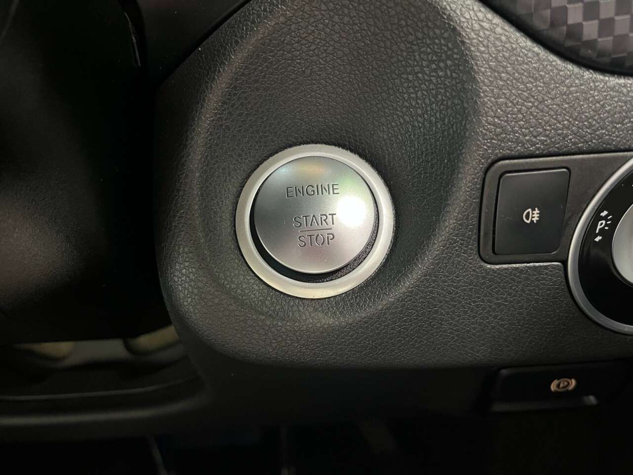 2016 MERCEDES-BENZ A CLASS 2016 MERCEDES-BENZ A CLASS