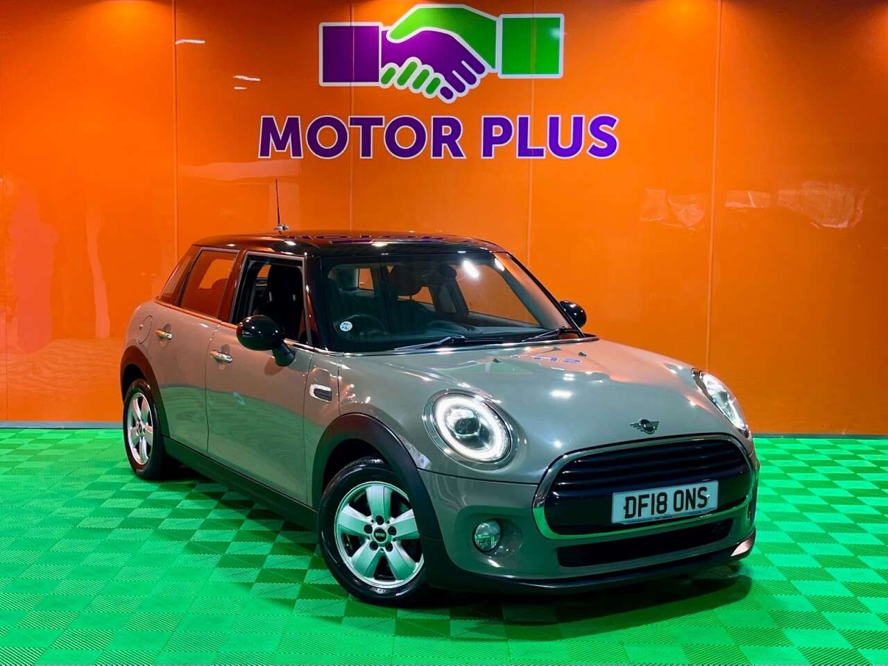 A 2018 MINI HATCH 1.5 Cooper Hatchback 5dr Petrol Manual Euro 6 (s/s) (136 ps) Visit Over 400 A 2018 MINI HATCH 1.5 Cooper Hatchback 5dr Petrol Manual Euro 6 (s/s) (136 ps) Visit Over 400