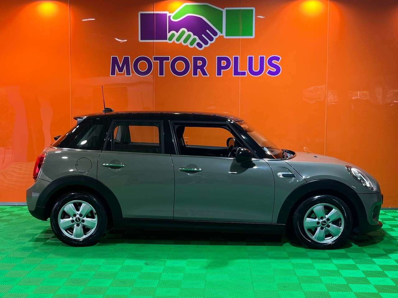 2018 MINI HATCH 2018 MINI HATCH