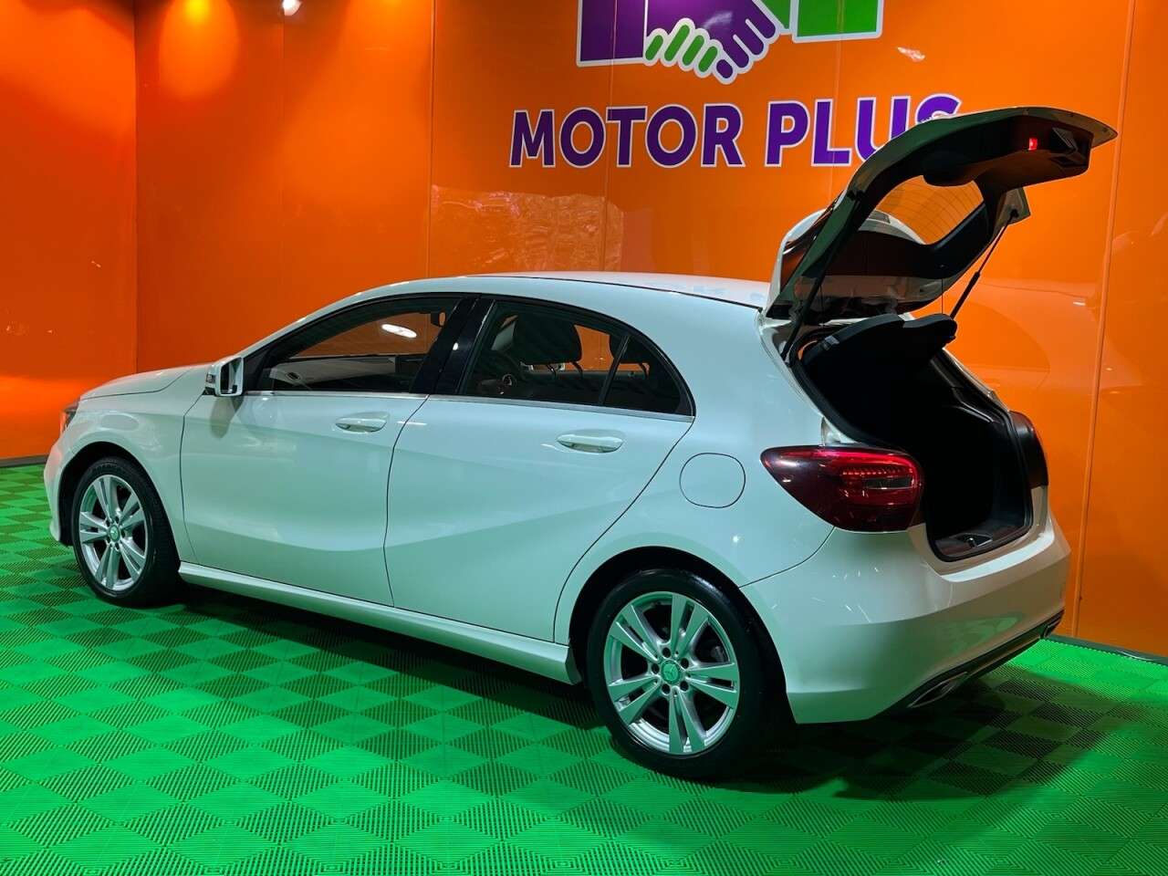 2016 MERCEDES-BENZ A CLASS 2016 MERCEDES-BENZ A CLASS