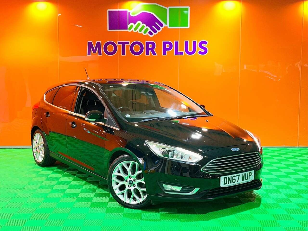 A 2017 FORD FOCUS 1.0T EcoBoost Titanium X Hatchback 5dr Petrol Manual Euro 6 (s/s) (125 ps) A 2017 FORD FOCUS 1.0T EcoBoost Titanium X Hatchback 5dr Petrol Manual Euro 6 (s/s) (125 ps)