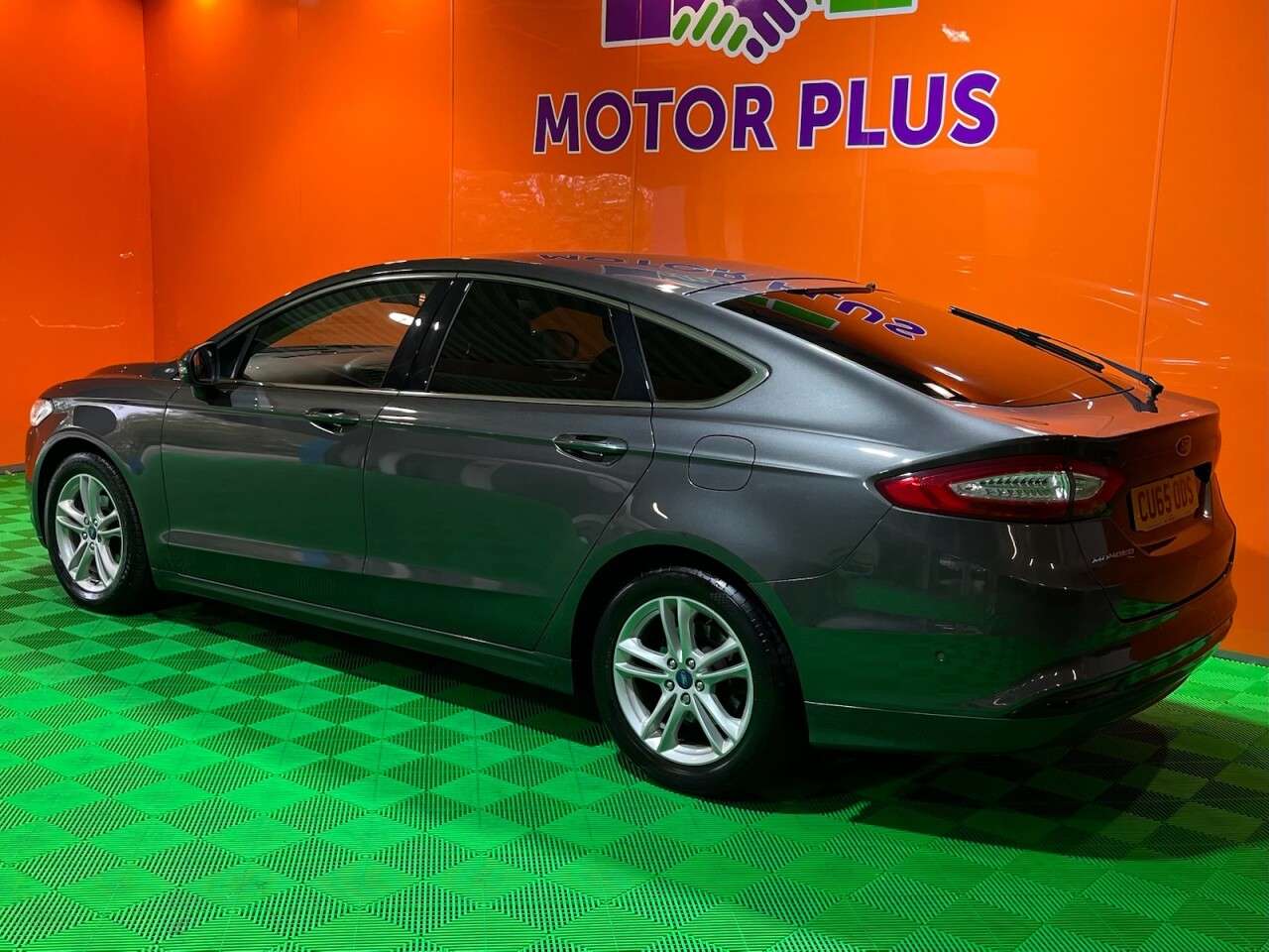 A 2015 FORD MONDEO 2.0 TDCi Titanium Hatchback 5dr Diesel Powershift Euro 6 (s/s) (150 ps) Vis A 2015 FORD MONDEO 2.0 TDCi Titanium Hatchback 5dr Diesel Powershift Euro 6 (s/s) (150 ps) Vis