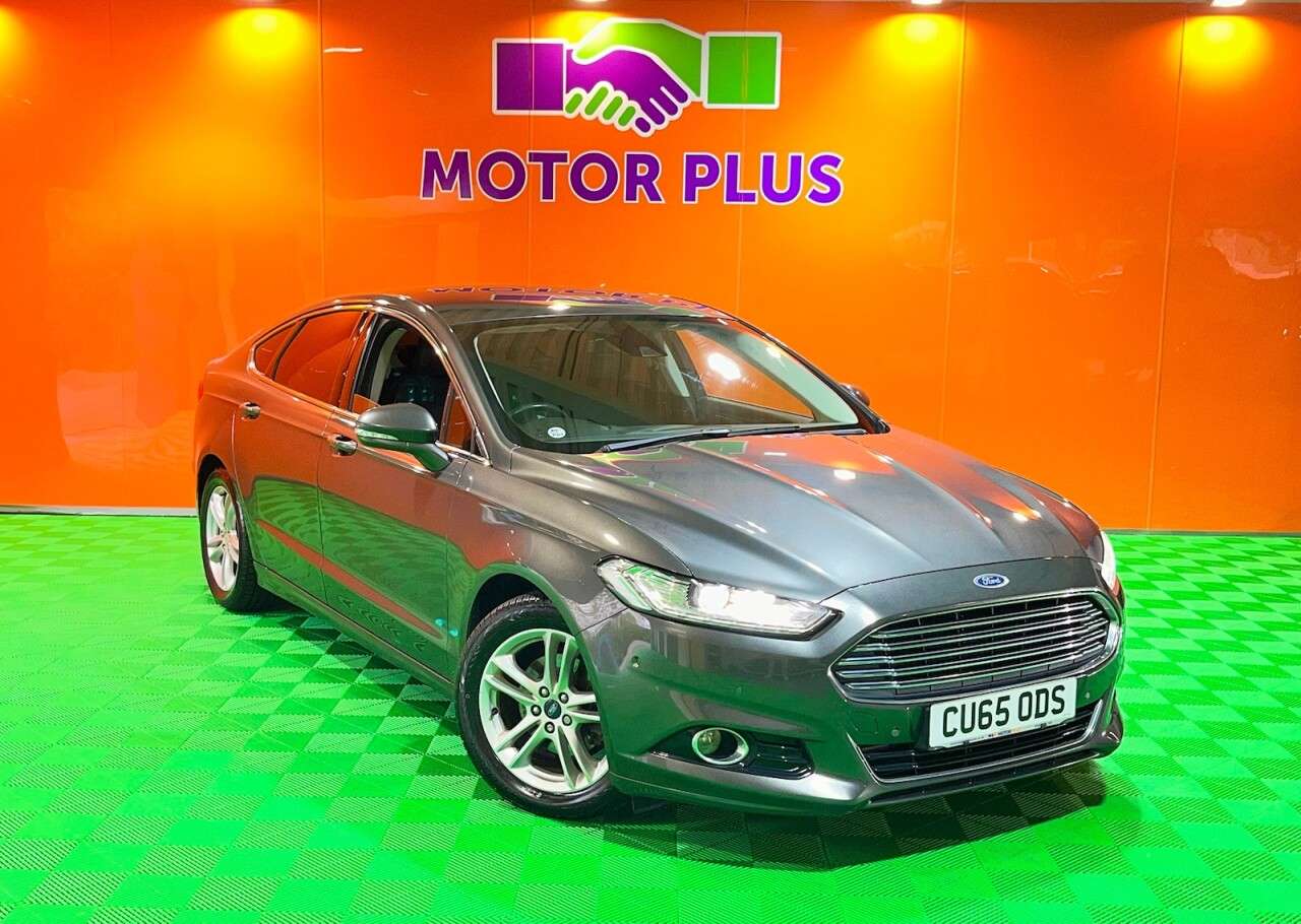 A 2015 FORD MONDEO 2.0 TDCi Titanium Hatchback 5dr Diesel Powershift Euro 6 (s/s) (150 ps) Vis A 2015 FORD MONDEO 2.0 TDCi Titanium Hatchback 5dr Diesel Powershift Euro 6 (s/s) (150 ps) Vis