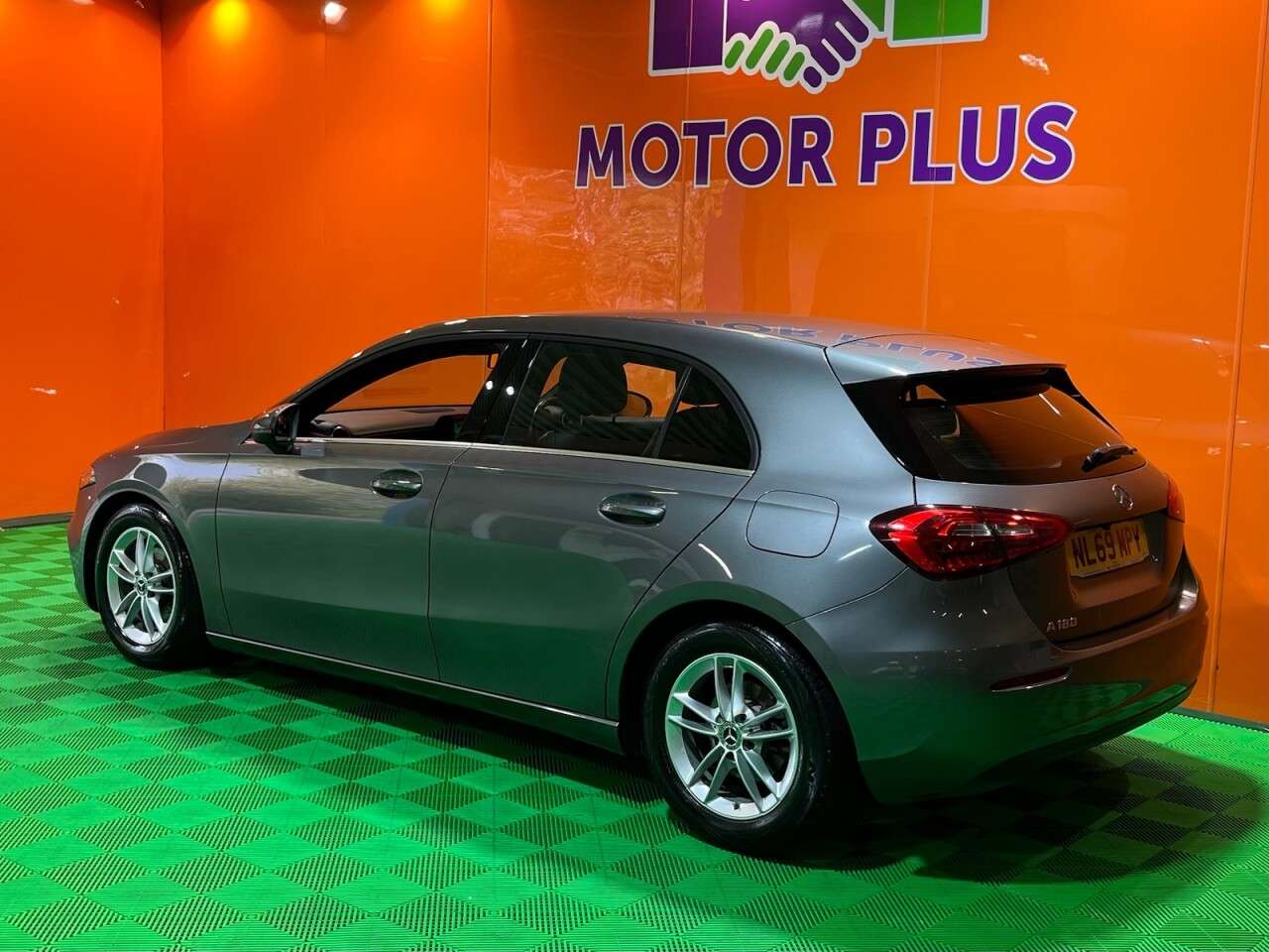 A 2019 MERCEDES-BENZ A CLASS 1.3 A180 SE Hatchback 5dr Petrol Manual Euro 6 (s/s) (136 ps) Visit Over 40 A 2019 MERCEDES-BENZ A CLASS 1.3 A180 SE Hatchback 5dr Petrol Manual Euro 6 (s/s) (136 ps) Visit Over 40