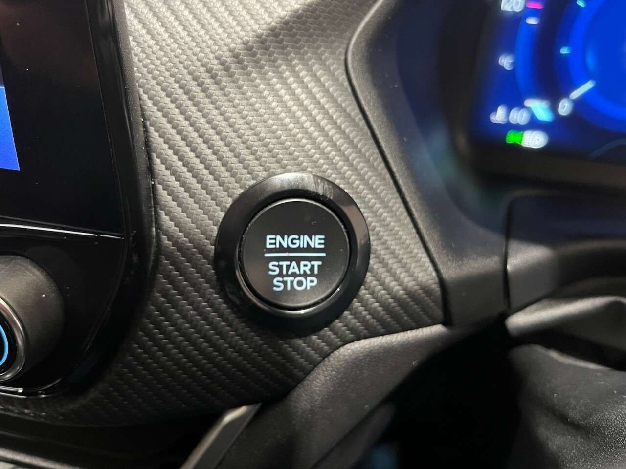 A 2023 FORD PUMA 1.0T EcoBoost MHEV ST-Line X SUV 5dr Petrol Hybrid Manual Euro 6 (s/s) (155 A 2023 FORD PUMA 1.0T EcoBoost MHEV ST-Line X SUV 5dr Petrol Hybrid Manual Euro 6 (s/s) (155