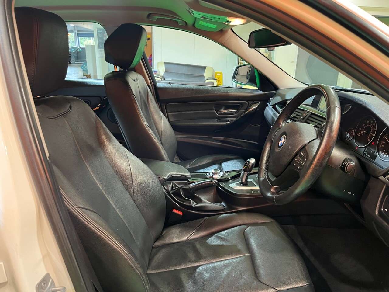 2017 BMW 3 SERIES 2017 BMW 3 SERIES