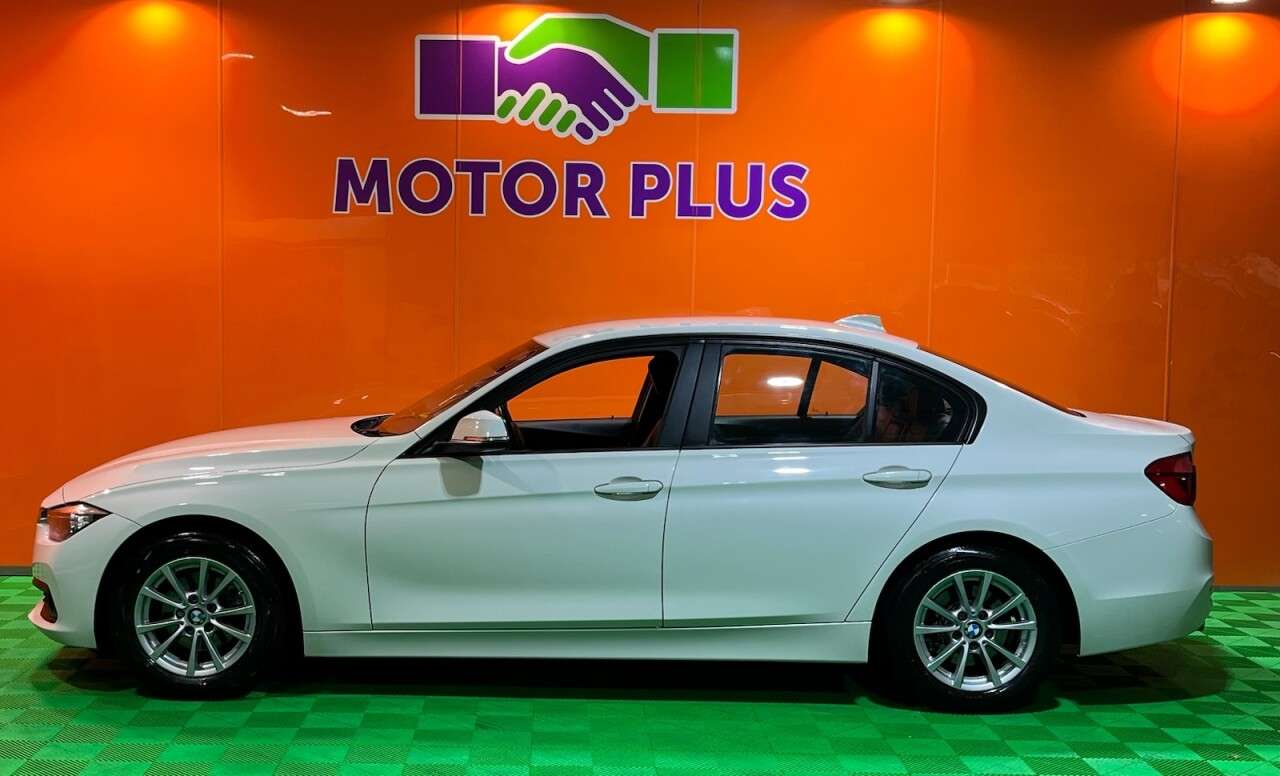 A 2017 BMW 3 SERIES 2.0 320d ED Plus Saloon 4dr Diesel Auto Euro 6 (s/s) (163 ps) Visit Over 40 A 2017 BMW 3 SERIES 2.0 320d ED Plus Saloon 4dr Diesel Auto Euro 6 (s/s) (163 ps) Visit Over 40