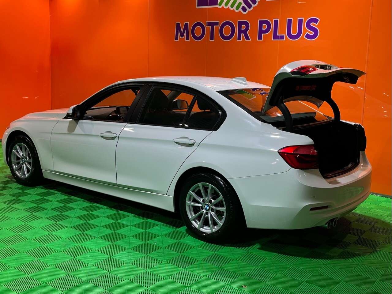 2017 BMW 3 SERIES 2017 BMW 3 SERIES