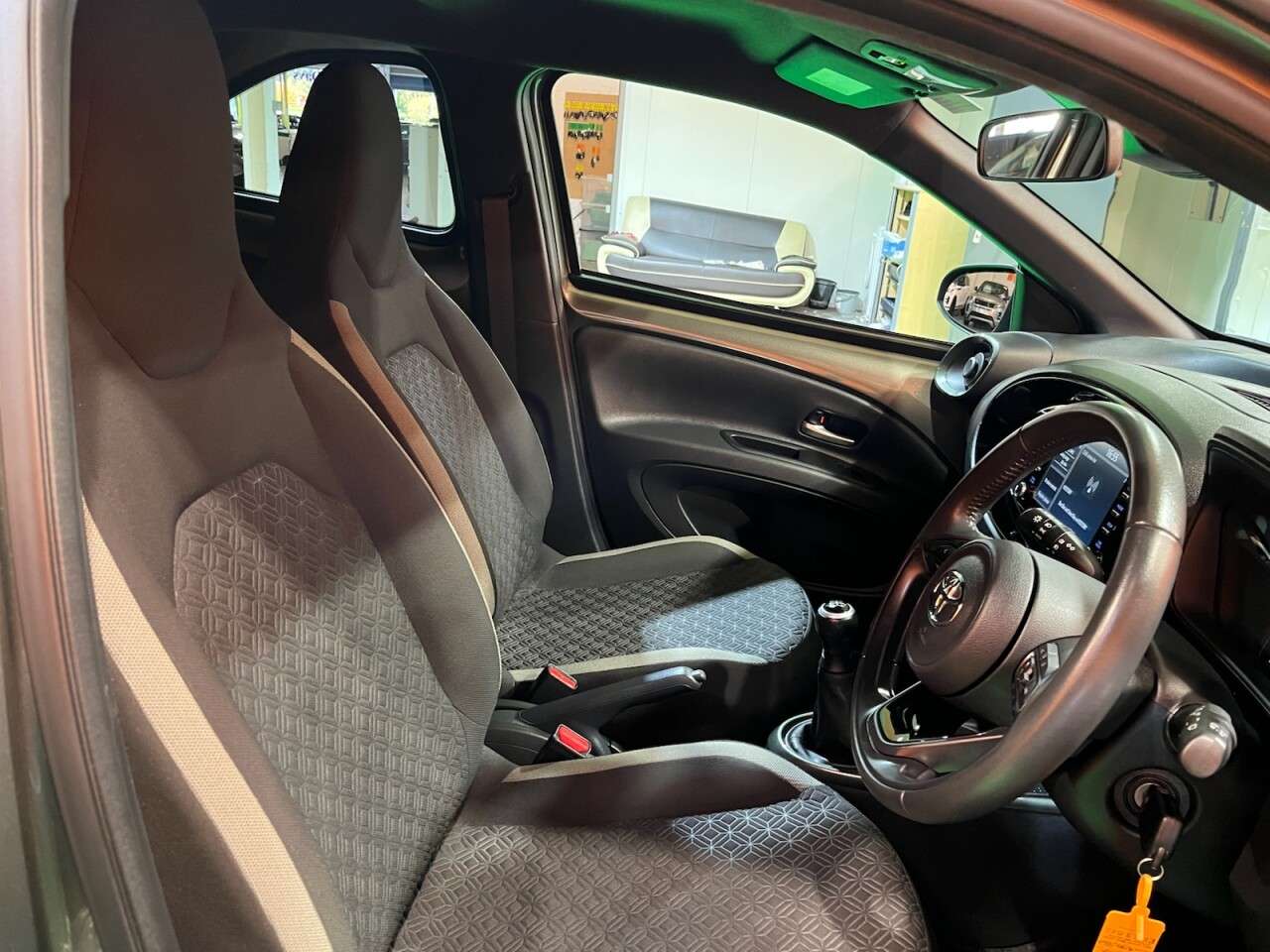 A 2023 TOYOTA AYGO X 1.0 VVT-i Edge Hatchback 5dr Petrol Manual Euro 6 (s/s) (72 ps) Visit Over A 2023 TOYOTA AYGO X 1.0 VVT-i Edge Hatchback 5dr Petrol Manual Euro 6 (s/s) (72 ps) Visit Over