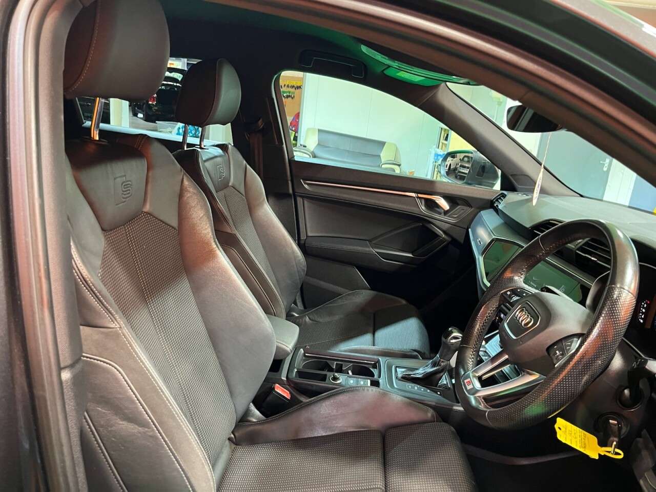 2020 AUDI Q3 2020 AUDI Q3