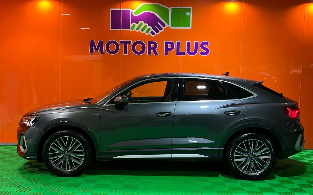A 2020 AUDI Q3 1.5 TFSI CoD 35 S line Sportback 5dr Petrol S Tronic Euro 6 (s/s) (150 ps) A 2020 AUDI Q3 1.5 TFSI CoD 35 S line Sportback 5dr Petrol S Tronic Euro 6 (s/s) (150 ps)