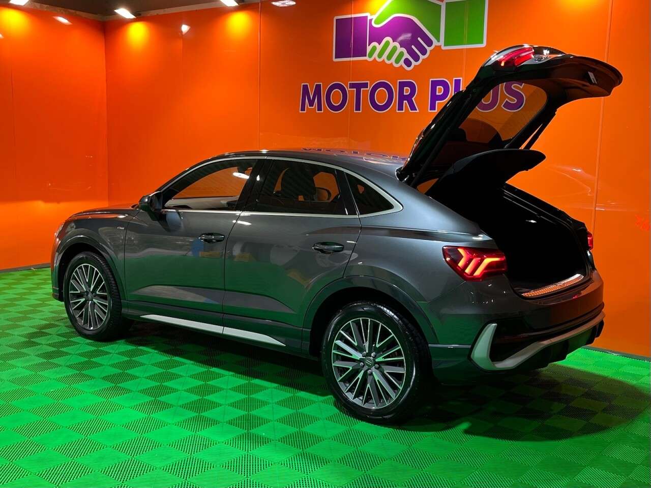 2020 AUDI Q3 2020 AUDI Q3
