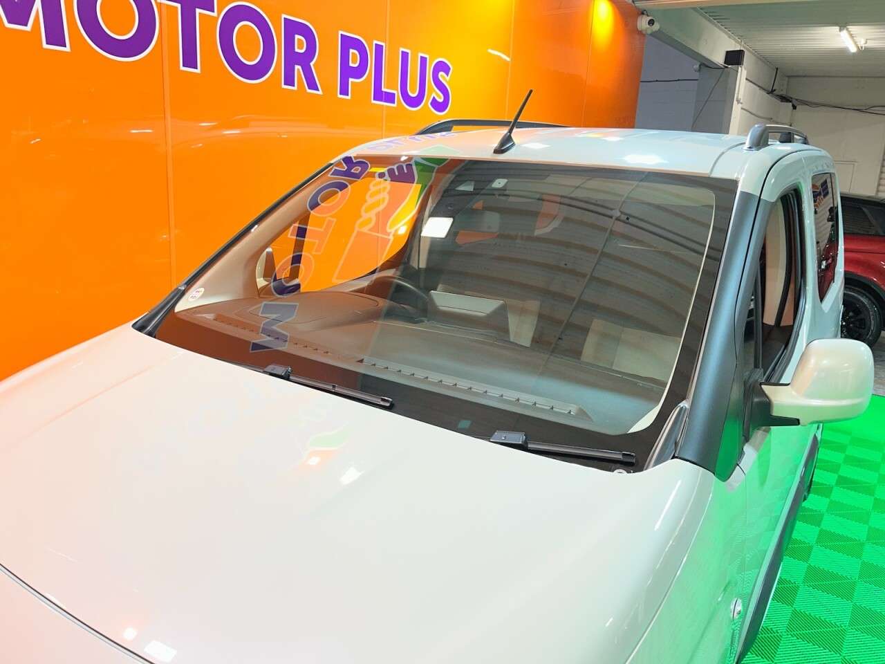 A 2020 CITROEN BERLINGO BLUEHDI FEEL M S/S EAT8 A 2020 CITROEN BERLINGO BLUEHDI FEEL M S/S EAT8