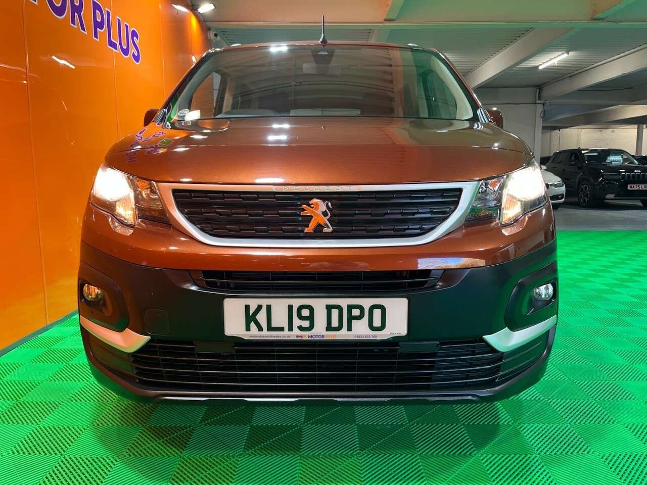 A 2019 PEUGEOT RIFTER 1.2 PureTech Active Standard MPV 5dr Petrol Manual Euro 6 (s/s) (110 ps) Vi A 2019 PEUGEOT RIFTER 1.2 PureTech Active Standard MPV 5dr Petrol Manual Euro 6 (s/s) (110 ps) Vi