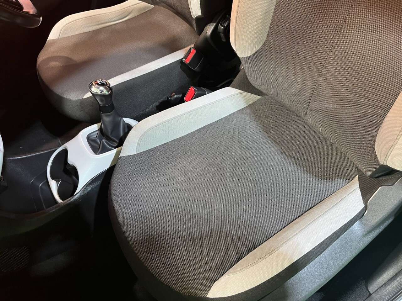 2016 TOYOTA AYGO 2016 TOYOTA AYGO