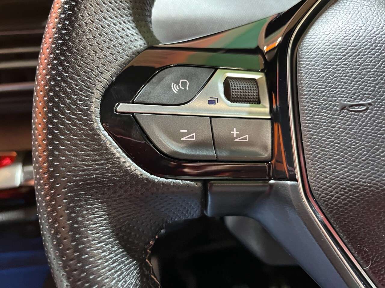 2022 PEUGEOT 3008 2022 PEUGEOT 3008