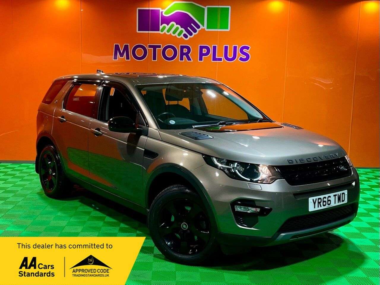 A 2016 LAND ROVER DISCOVERY SPORT 2.0 TD4 SE Tech SUV 5dr Diesel Manual 4WD Euro 6 (s/s) (5 Seat) (150 ps) Vi A 2016 LAND ROVER DISCOVERY SPORT 2.0 TD4 SE Tech SUV 5dr Diesel Manual 4WD Euro 6 (s/s) (5 Seat) (150 ps) Vi