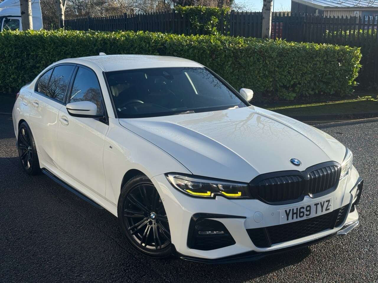A 2019 BMW 3 SERIES 2.0 320D XDRIVE M SPORT 4d 188 BHP A 2019 BMW 3 SERIES 2.0 320D XDRIVE M SPORT 4d 188 BHP