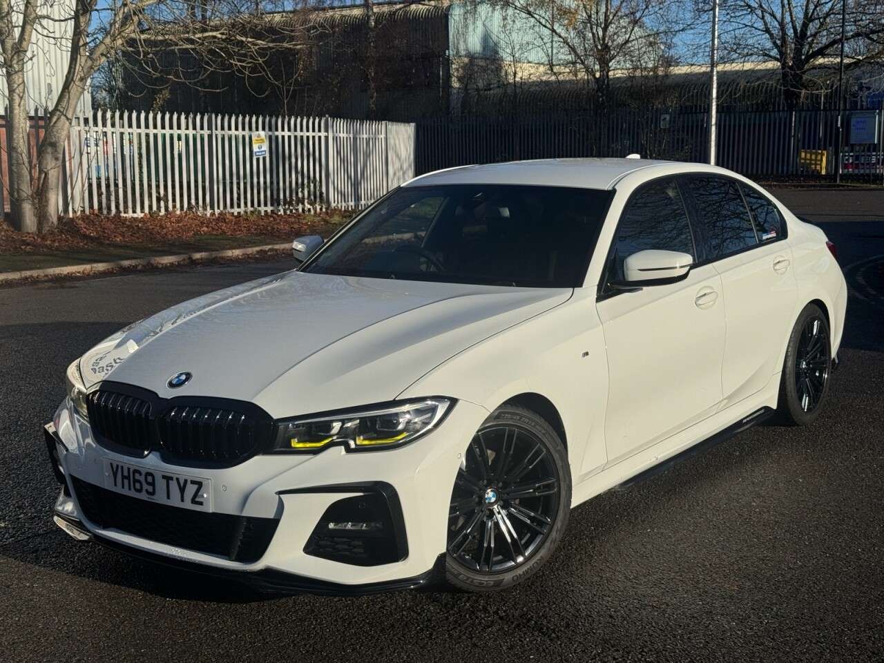 A 2019 BMW 3 SERIES 2.0 320D XDRIVE M SPORT 4d 188 BHP A 2019 BMW 3 SERIES 2.0 320D XDRIVE M SPORT 4d 188 BHP