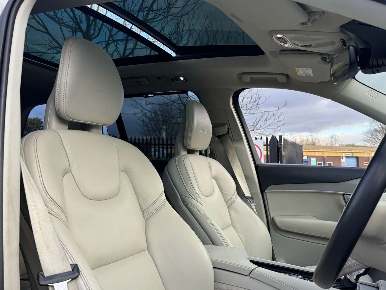 2015 VOLVO XC90 2015 VOLVO XC90