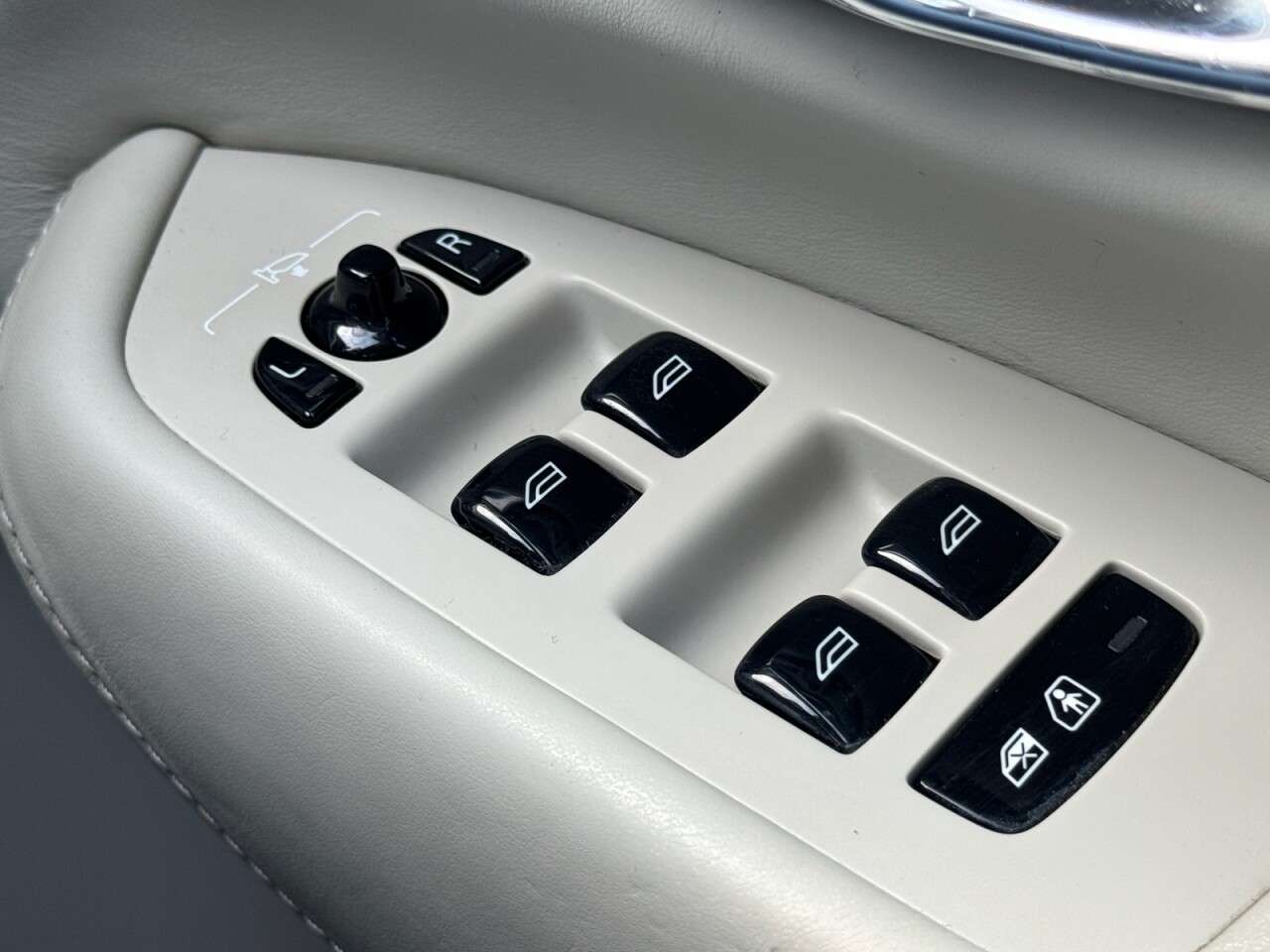 2015 VOLVO XC90 2015 VOLVO XC90