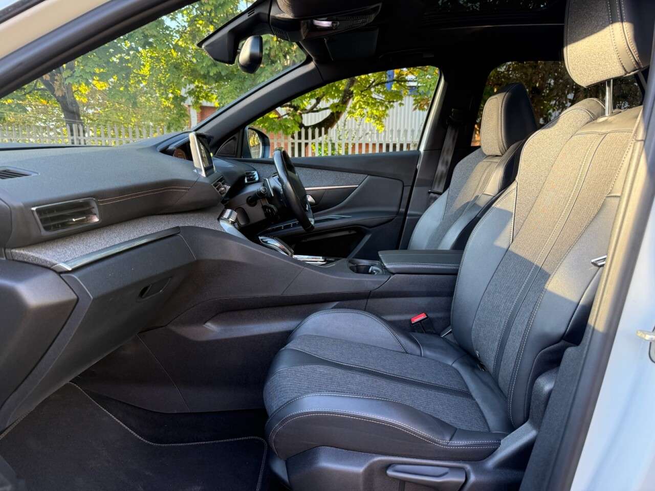 2019 PEUGEOT 3008 2019 PEUGEOT 3008