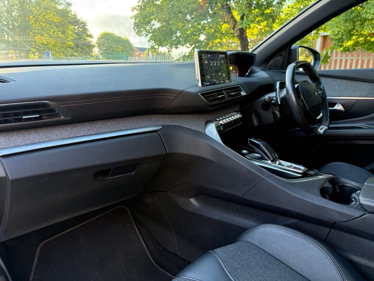 2019 PEUGEOT 3008 2019 PEUGEOT 3008