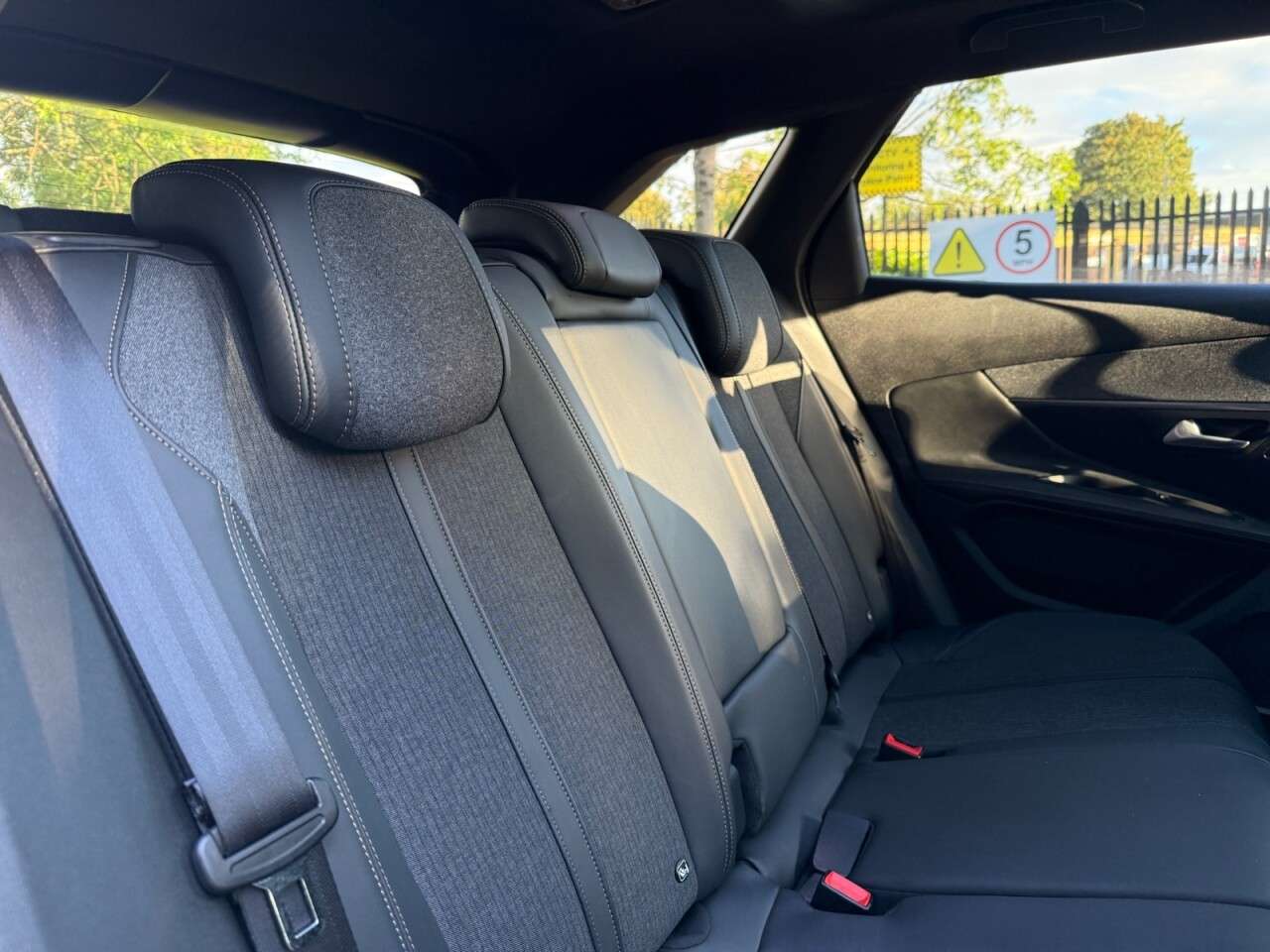 2019 PEUGEOT 3008 2019 PEUGEOT 3008