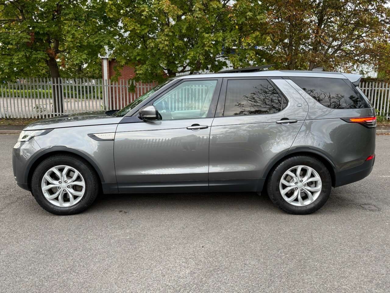 2017 LAND ROVER DISCOVERY 2017 LAND ROVER DISCOVERY